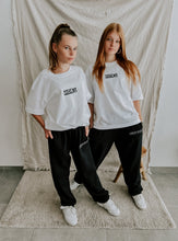 Afbeelding in Gallery-weergave laden, Oversized shirt (white)
